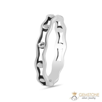 Silver Ring-Trapped Pearls