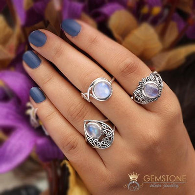 Moonstone Ring-Lavish Luna