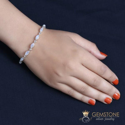 Moonstone Bracelet-Peeping Apollo - Gemstone Silver Jewelry