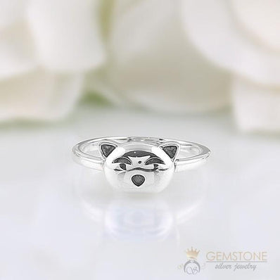 Silver Ring-Delighted Feline
