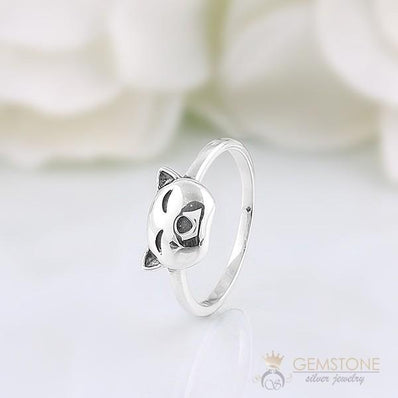 Silver Ring-Delighted Feline