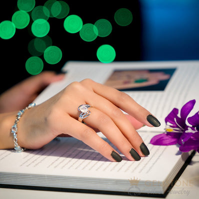 Moonstone Ring-Contempo