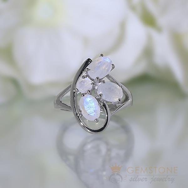 Moonstone Ring-Pliant Morning