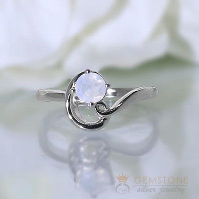 Moonstone Ring-Vogue